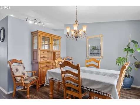 2507 Redwood Avenue Longview WA 98632