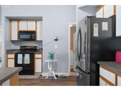 2507 Redwood Avenue Longview WA 98632