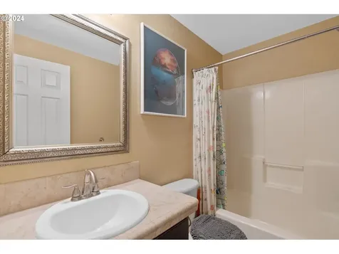 2507 Redwood Avenue Longview WA 98632