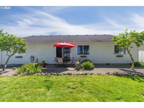 2507 Redwood Avenue Longview WA 98632