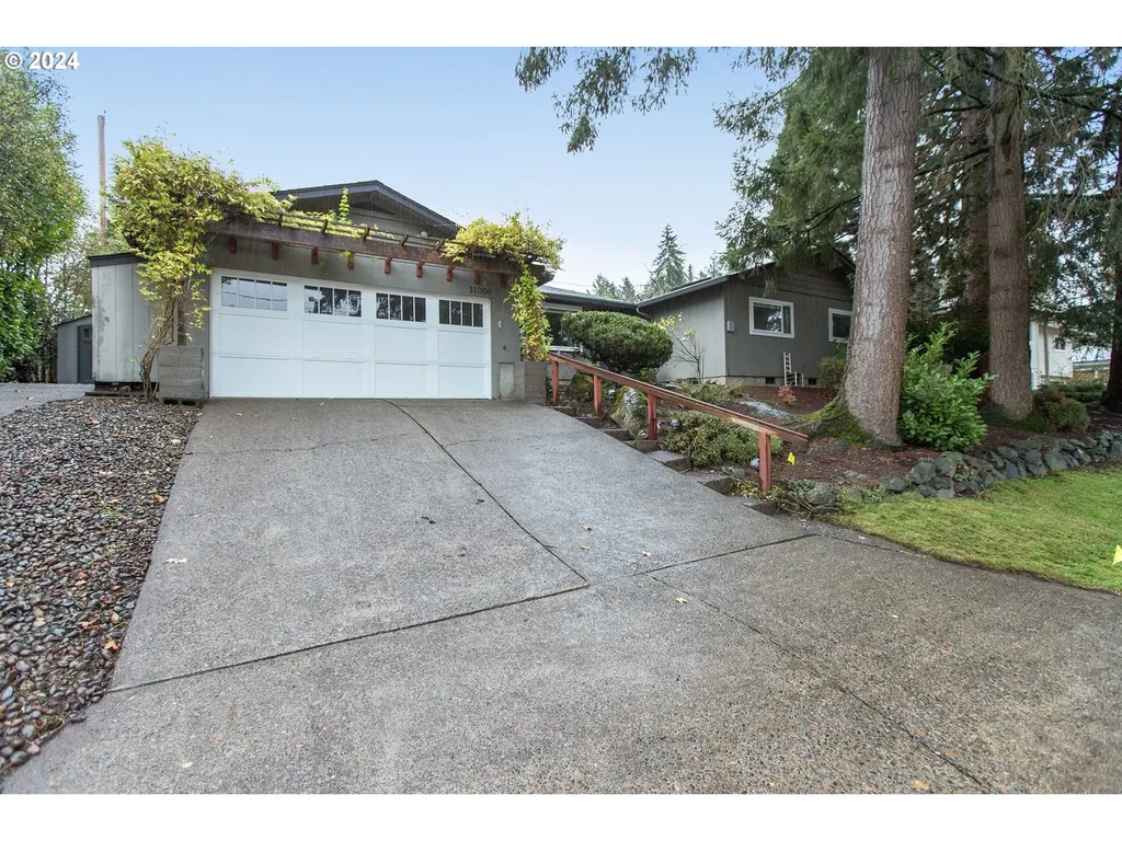 11006 SW 60th Avenue Portland OR 97219