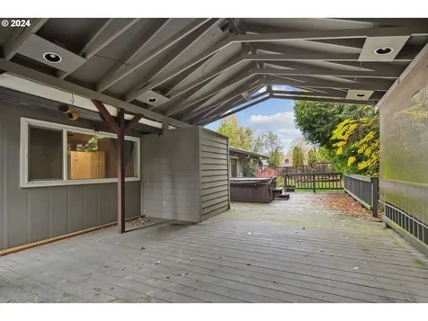 11006 SW 60th Avenue Portland OR 97219