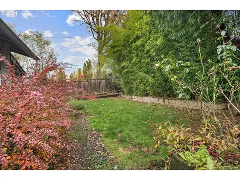 11006 SW 60th Avenue Portland OR 97219