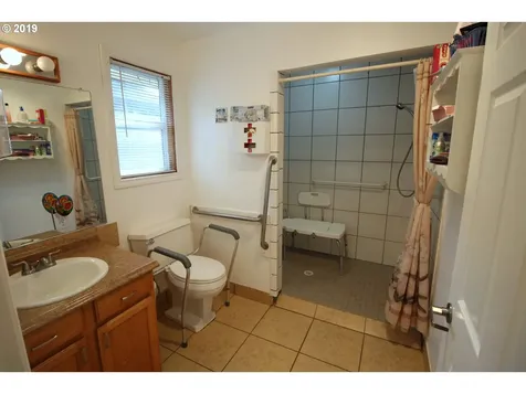 11604 SW 35th Avenue Portland OR 97219