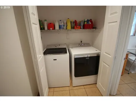 11604 SW 35th Avenue Portland OR 97219