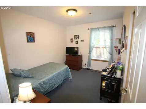 11604 SW 35th Avenue Portland OR 97219
