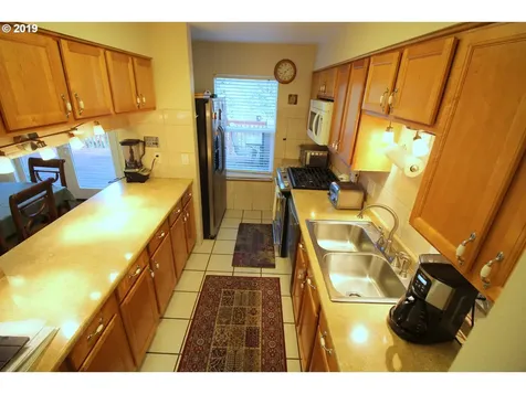 11604 SW 35th Avenue Portland OR 97219