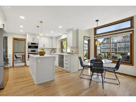 4445 NW Kahneeta Drive Portland OR 97229
