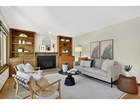4445 NW Kahneeta Drive Portland OR 97229