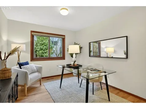 4445 NW Kahneeta Drive Portland OR 97229