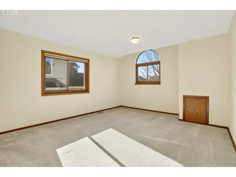4445 NW Kahneeta Drive Portland OR 97229