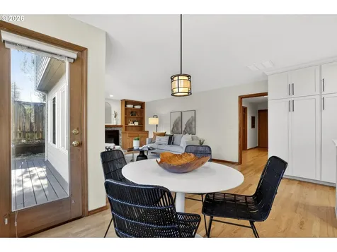 4445 NW Kahneeta Drive Portland OR 97229