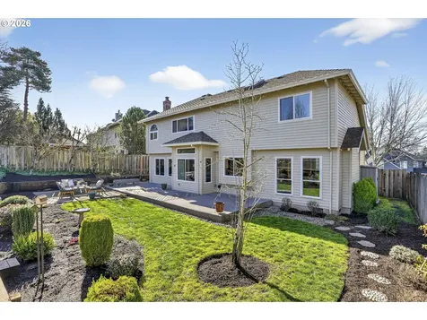 4445 NW Kahneeta Drive Portland OR 97229