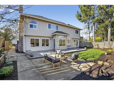 4445 NW Kahneeta Drive Portland OR 97229