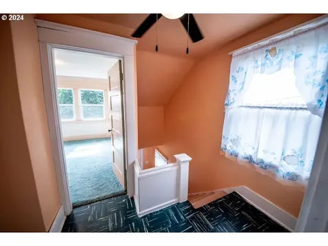 634 Mcclure Avenue Astoria OR 97103