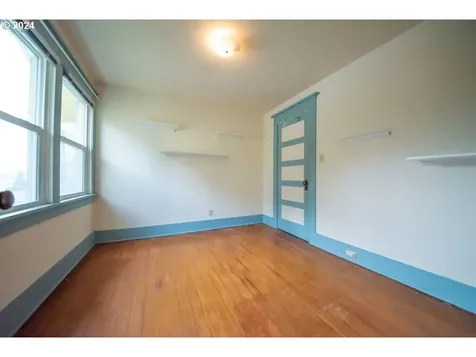 634 Mcclure Avenue Astoria OR 97103