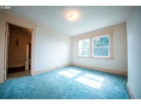 634 Mcclure Avenue Astoria OR 97103