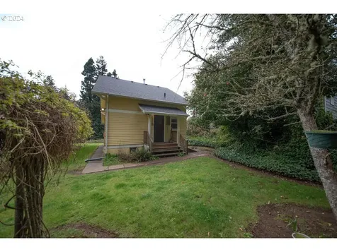 634 Mcclure Avenue Astoria OR 97103