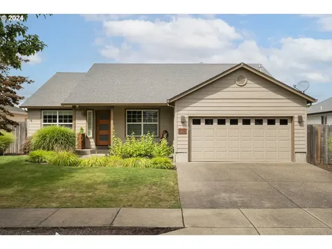 2835 Roanoke Street Woodburn OR 97071