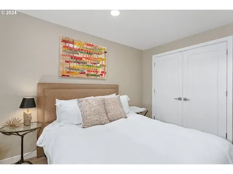 2835 Roanoke Street Woodburn OR 97071