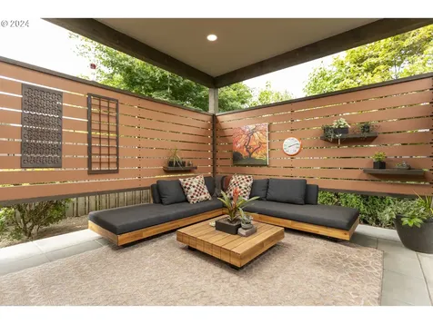 2835 Roanoke Street Woodburn OR 97071