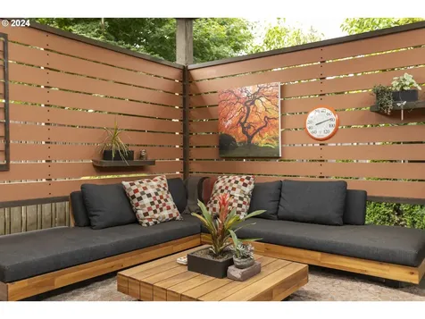 2835 Roanoke Street Woodburn OR 97071