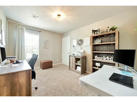2301 W 12th Avenue Junction City OR 97448