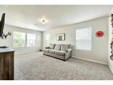 2301 W 12th Avenue Junction City OR 97448