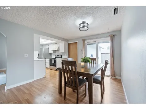 704 Ne 160th Avenue Vancouver WA 98684