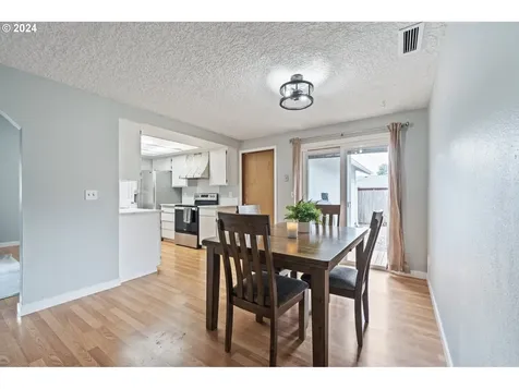 704 Ne 160th Avenue Vancouver WA 98684