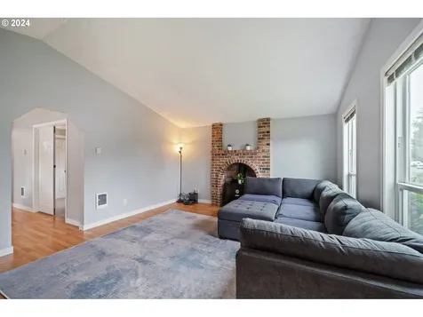 704 Ne 160th Avenue Vancouver WA 98684