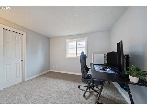 704 Ne 160th Avenue Vancouver WA 98684