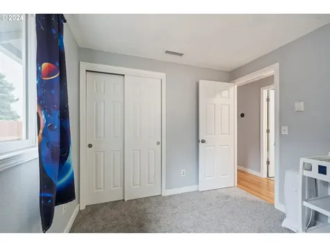 704 Ne 160th Avenue Vancouver WA 98684