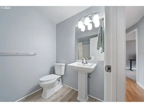 704 Ne 160th Avenue Vancouver WA 98684