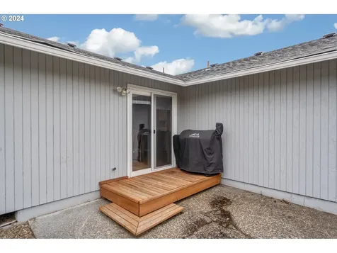 704 Ne 160th Avenue Vancouver WA 98684