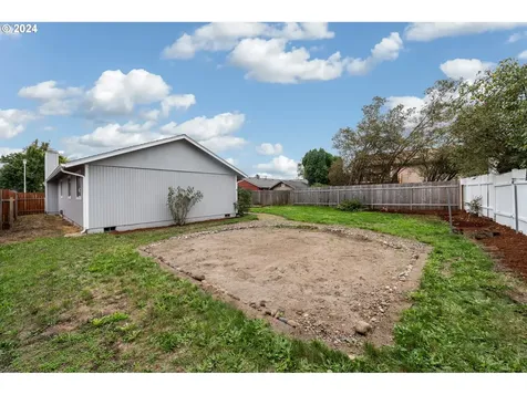 704 Ne 160th Avenue Vancouver WA 98684