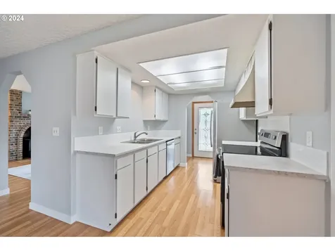 704 Ne 160th Avenue Vancouver WA 98684