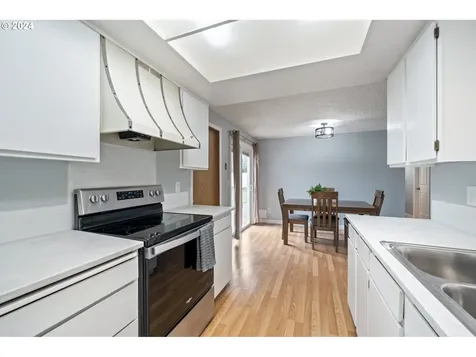 704 Ne 160th Avenue Vancouver WA 98684