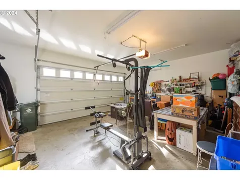 997 Seagate Avenue Coos Bay OR 97420