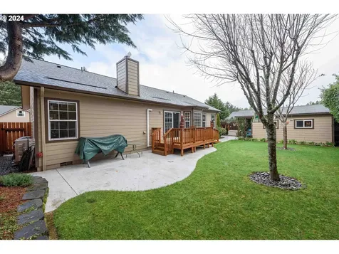 997 Seagate Avenue Coos Bay OR 97420