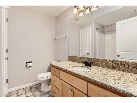 3320 N Arlington Place Portland OR 97217