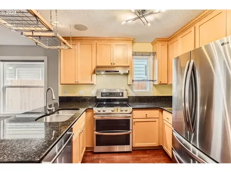3320 N Arlington Place Portland OR 97217