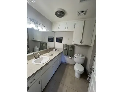 949 Ne Jenny Lane Myrtle Creek OR 97457