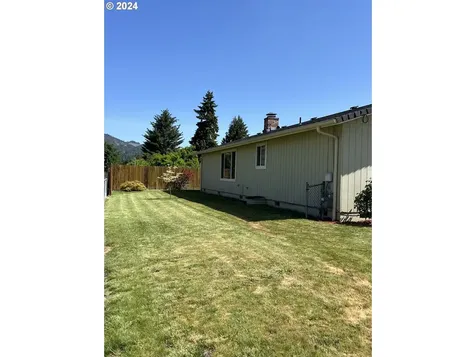 949 Ne Jenny Lane Myrtle Creek OR 97457