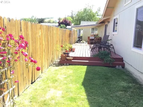949 Ne Jenny Lane Myrtle Creek OR 97457