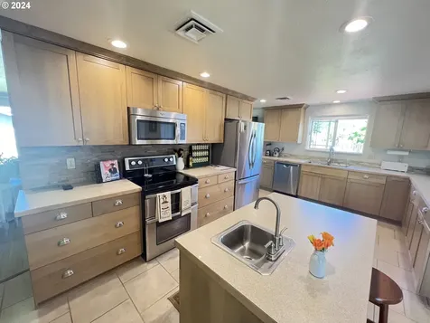 949 Ne Jenny Lane Myrtle Creek OR 97457