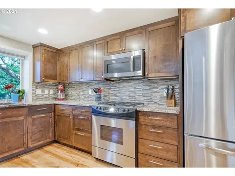3031 Metolius Drive Eugene OR 97408
