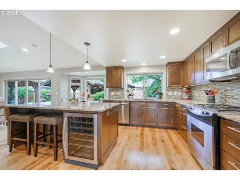 3031 Metolius Drive Eugene OR 97408