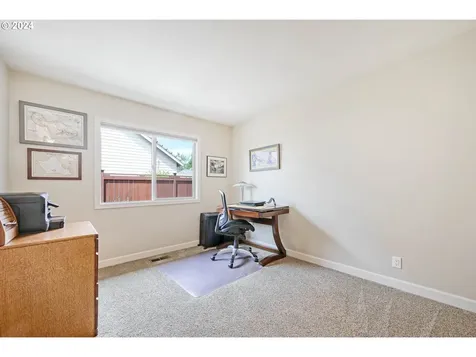 3031 Metolius Drive Eugene OR 97408