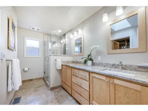 3031 Metolius Drive Eugene OR 97408